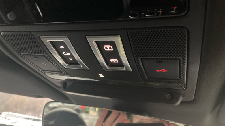 Land Rover Defender 3.0 D250 X-Dynamic HSE 110 5dr Auto Diesel Estate